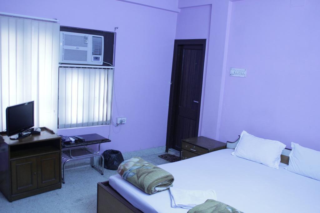 New Metro Guest House Калькутта Экстерьер фото